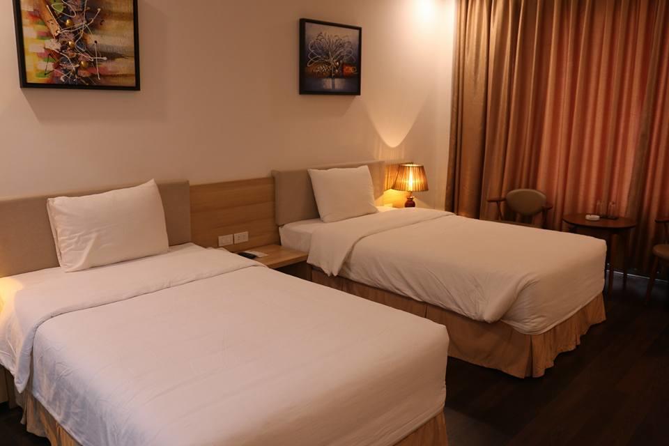 Ha Huy Hotel Хатинь Экстерьер фото